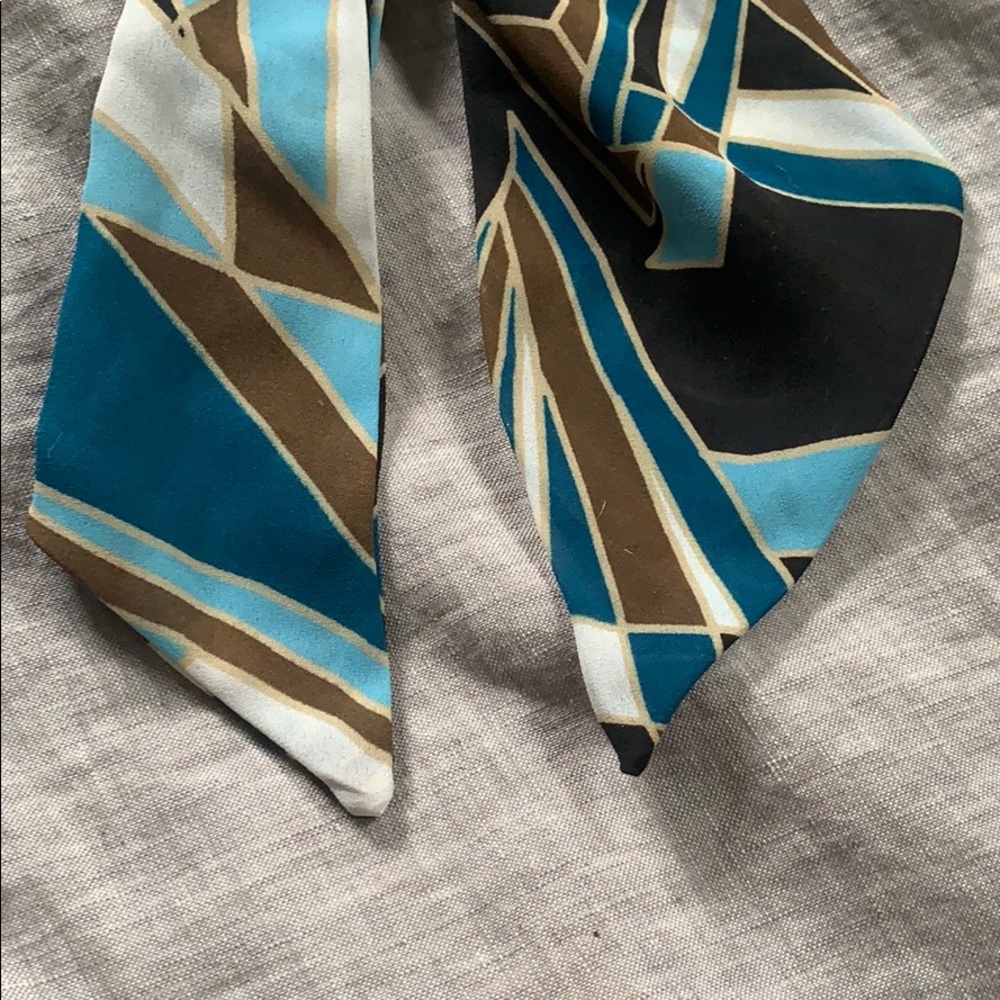 Scarf - Picture 2 of 2